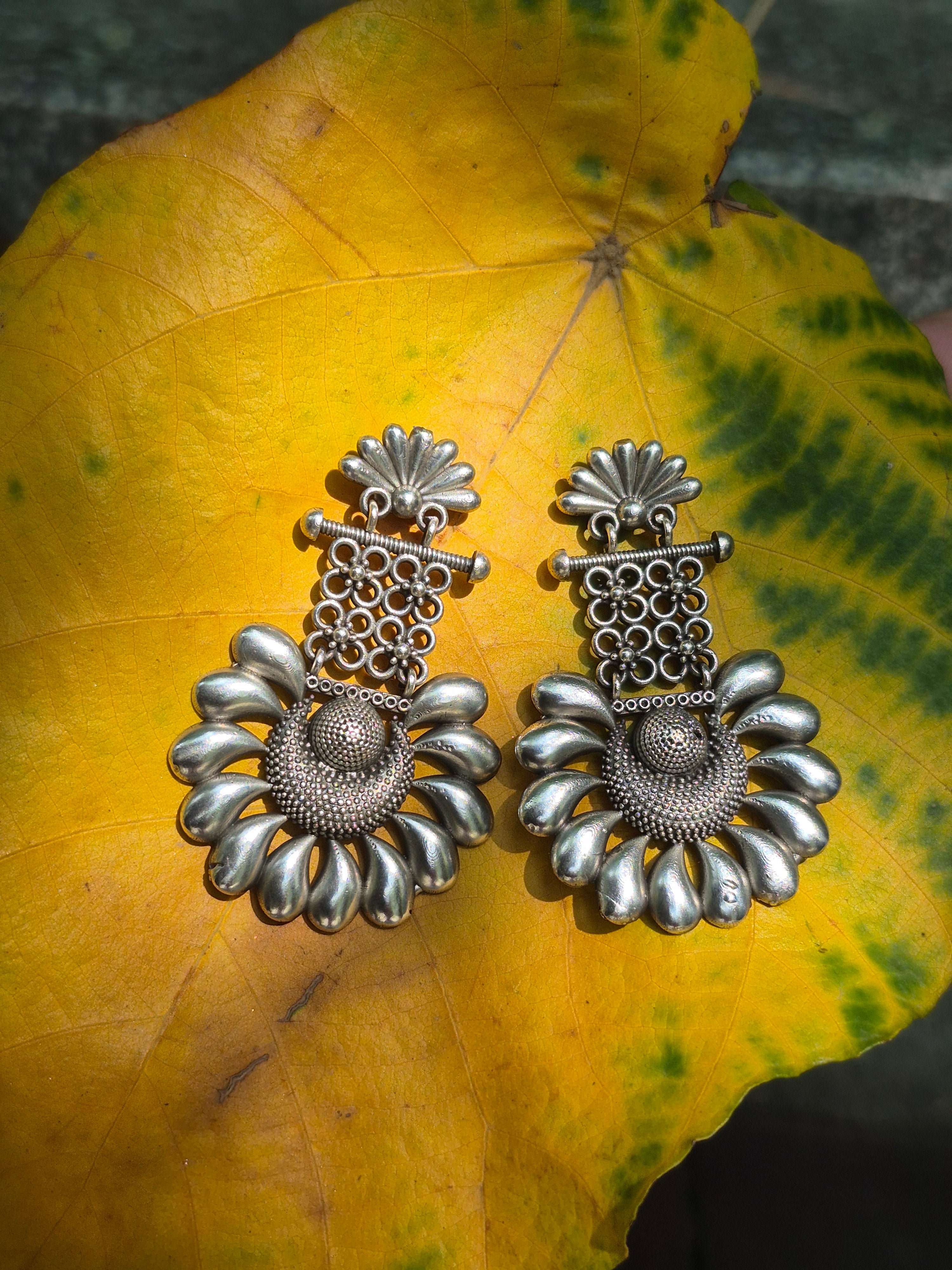 Vintage Silver Floral Dangle Earrings